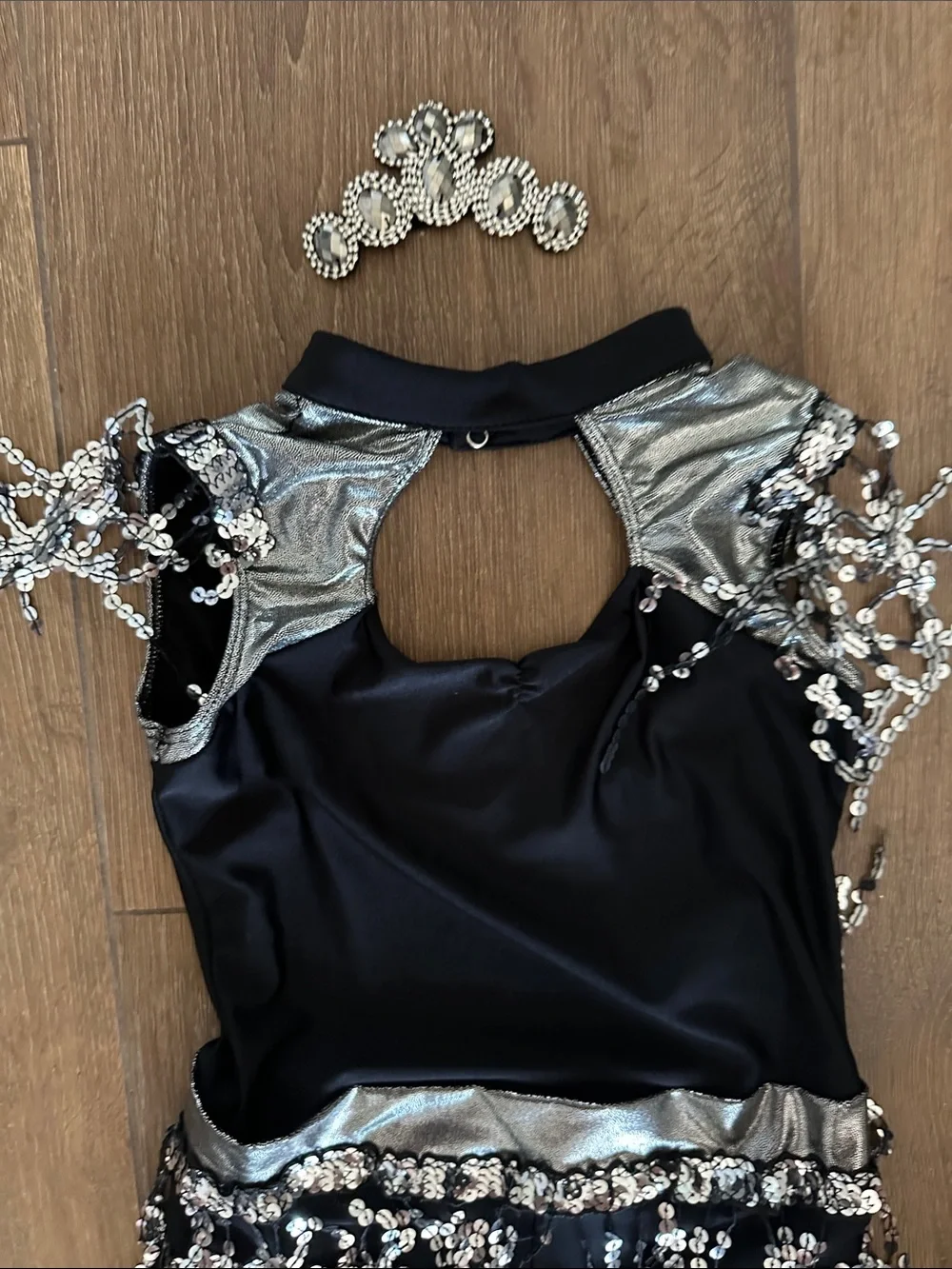 Revolution  girls Black and Silver Sequin Fringe Dance Halloween Costume. Size L
